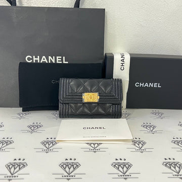 [BRAND NEW] Chanel Boy Flap Cardholder in Black Caviar Gold HW (microchipped)