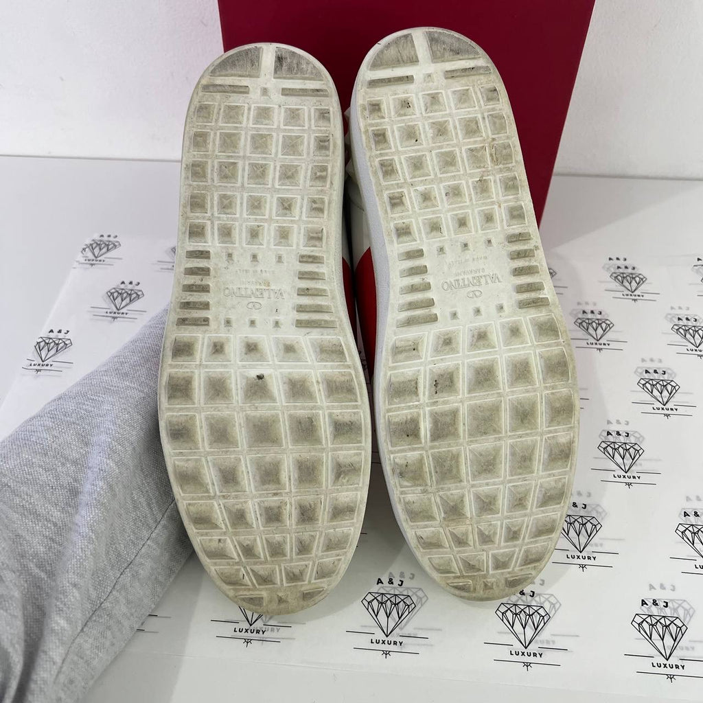 [PRE LOVED] Valentino Low Top Sneakers in White and Red Size 39EU
