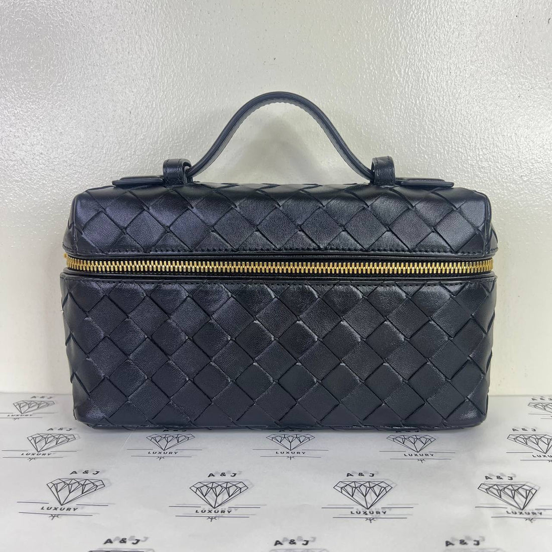 [PRE LOVED] Bottega Veneta Bang Bang Vanity in Black Intrecciato Leather GHW