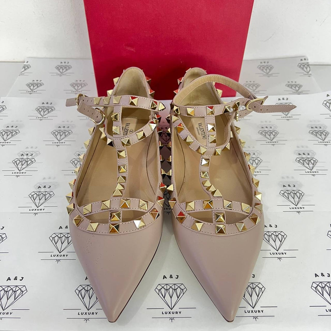 [PRE LOVED] Valentino Rockstud Flats in Poudre Size 38EU