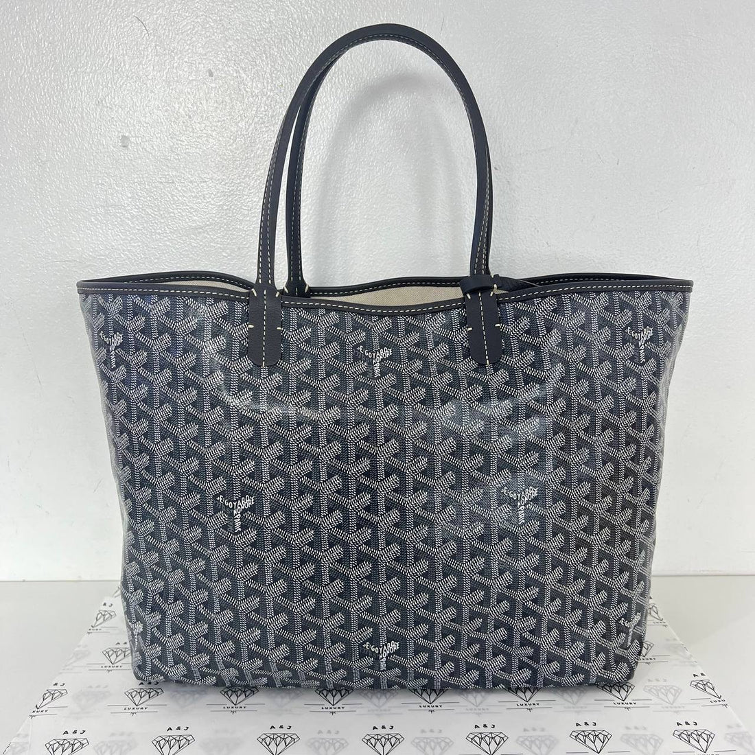 [PRE LOVED] Goyard St Louis PM in Gray (2024)