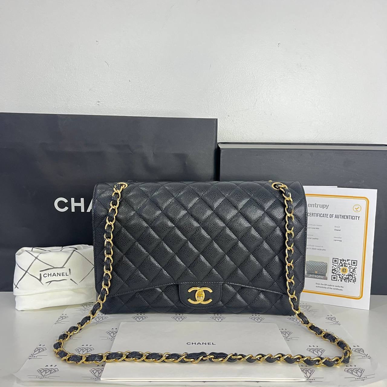 [PRE LOVED] Chanel Maxi Double Flap in Black Caviar GHW (Series 19)