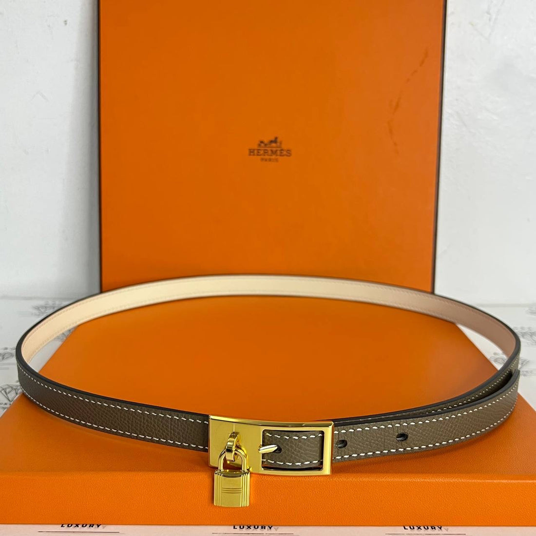 [PRE LOVED] Hermes Lucky 15 Reversible Belt in Etoupe/Craie GHW Size 80 (Stamp U - 2022)