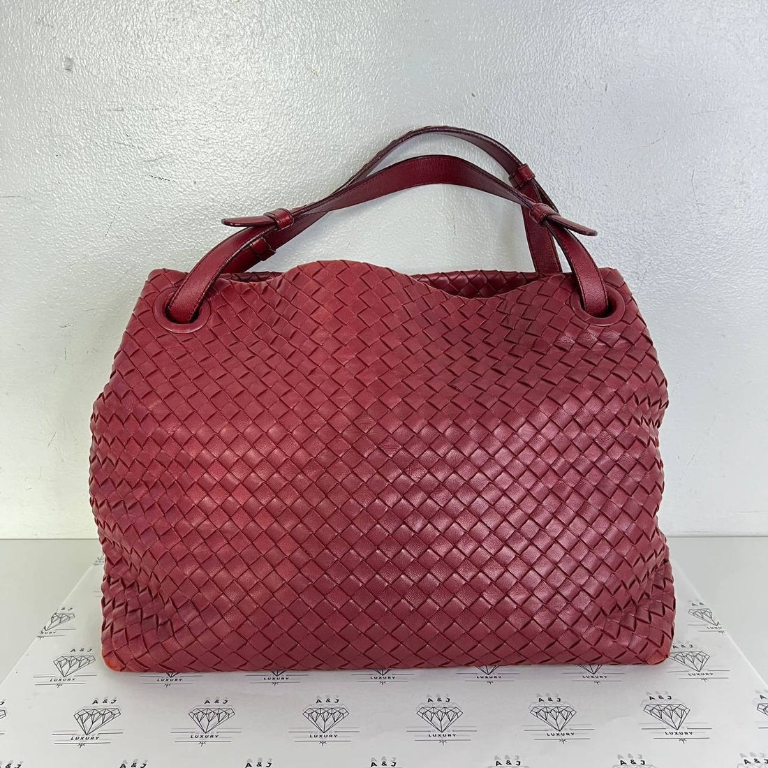 [PRE LOVED] Bottega Veneta Intrecciato Shoulder Bag in Red