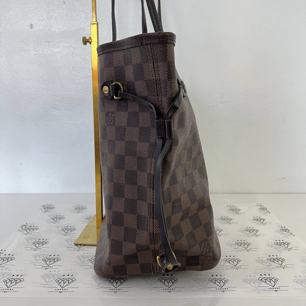 [PRE LOVED] Louis Vuitton Neverfull PM in Damier Ebene Canvass