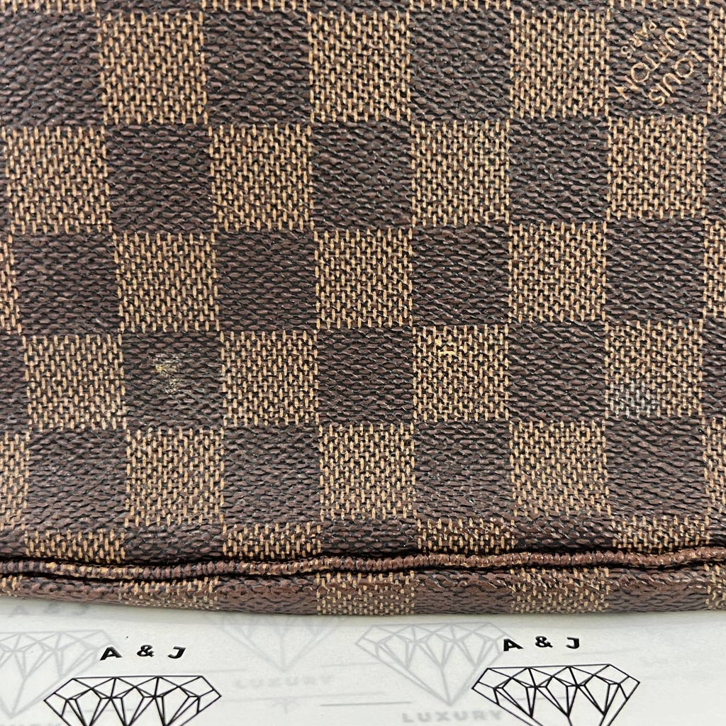 [PRE LOVED] Louis Vuitton Neverfull PM in Damier Ebene Canvass