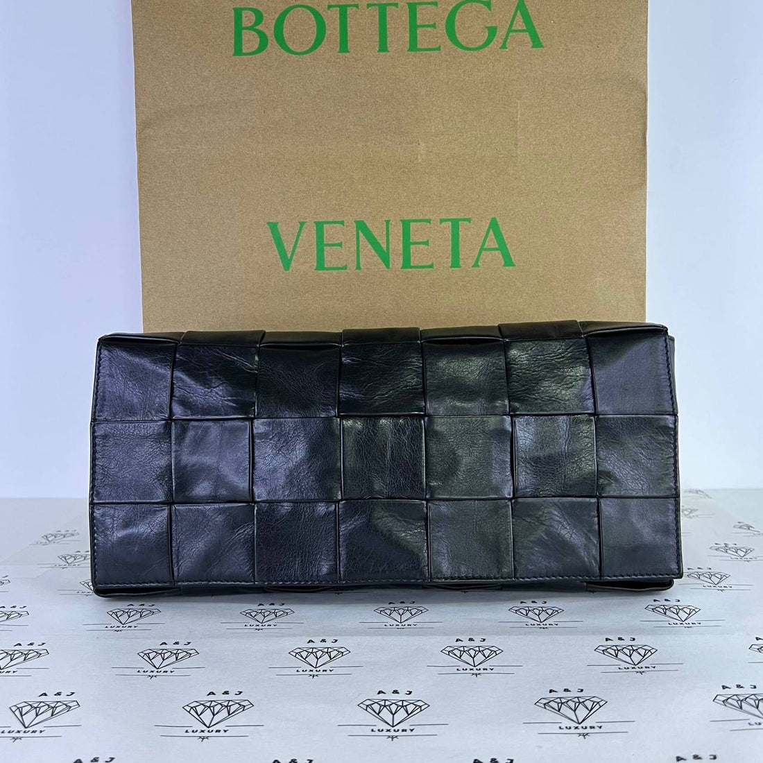 [PRE LOVED] Bottega Veneta Cassette Belt Bag Bag in Black