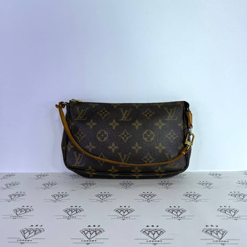 [PRE LOVED] Louis Vuitton Pochette Accessoires in Monogram Canvass (VI0071)