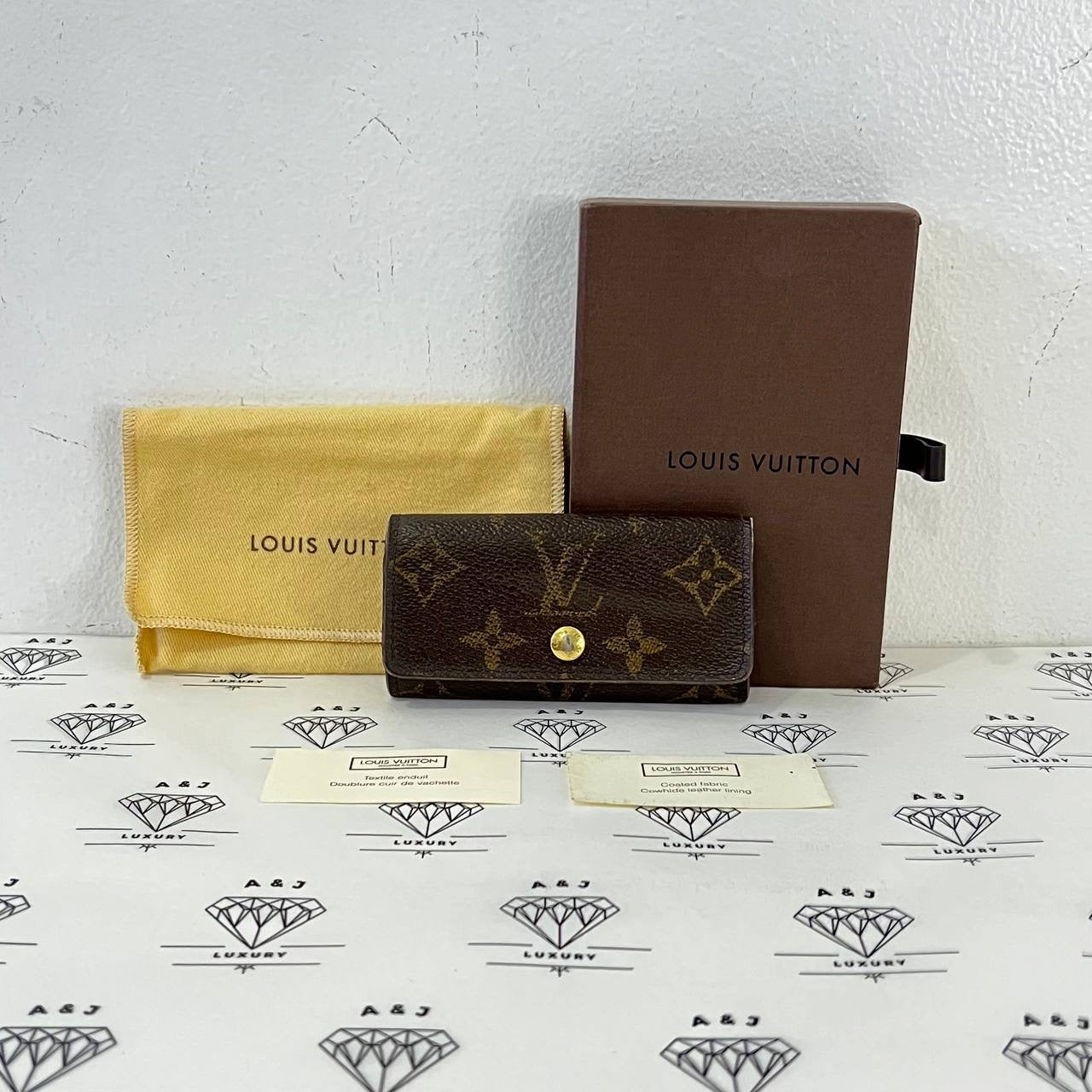 [PRE LOVED] Louis Vuitton 4 Key Holder in Monogram Canvass with SO initial (TS0727)