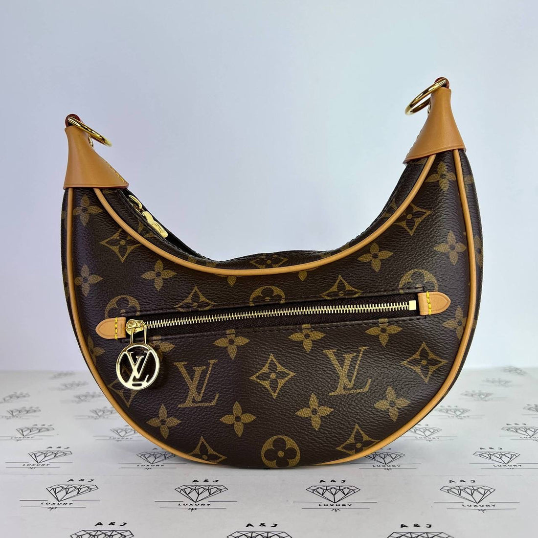 [PRE LOVED] Louis Vuitton Loop Bag in Monogram Canvass (microchipped)