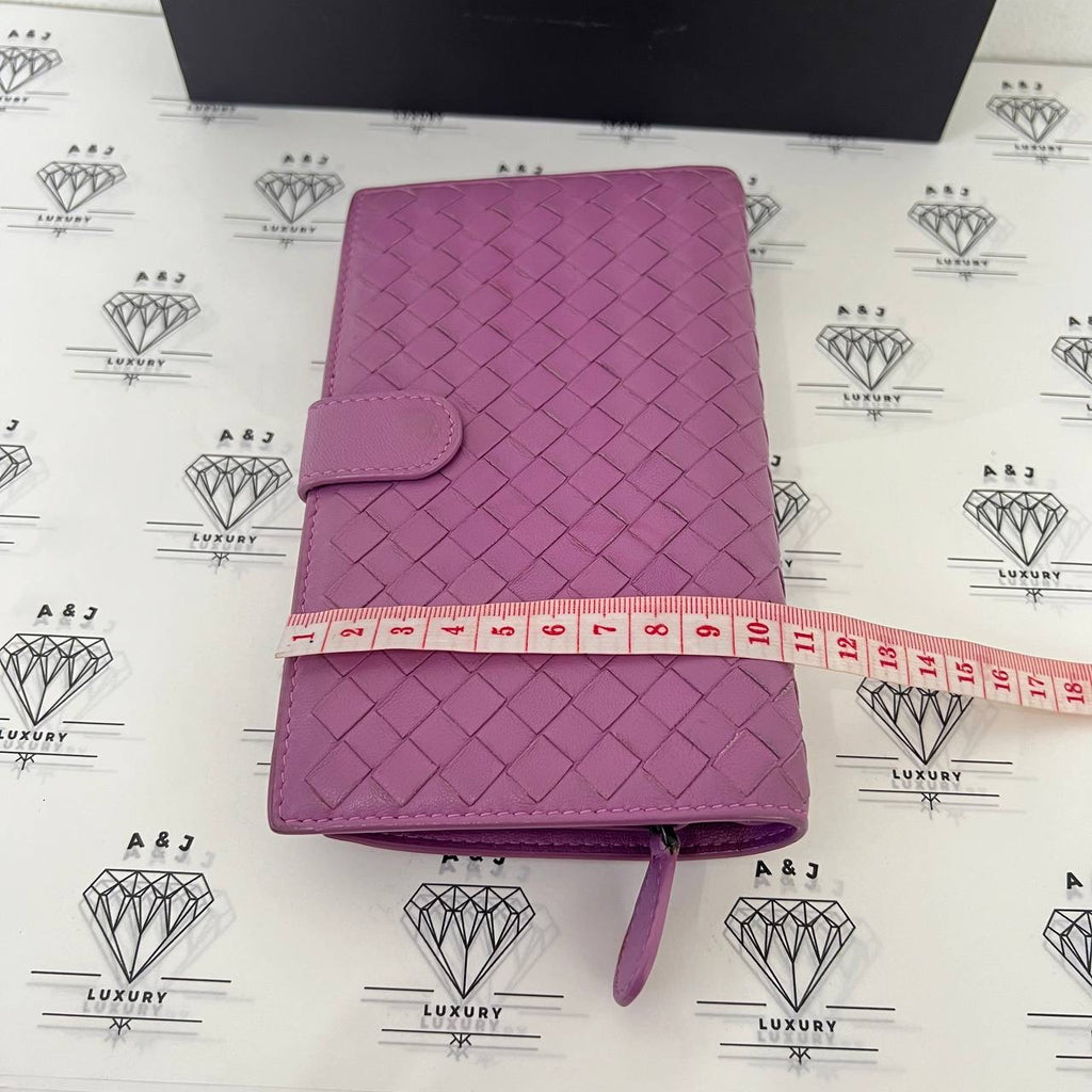 [PRE LOVED] Bottega Veneta Intrecciato Continental Wallet in Lilac