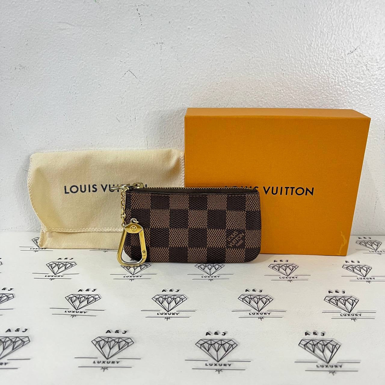 [PRE LOVED] Louis Vuitton Key Cles in Damier Ebene Canvass (CT0220)