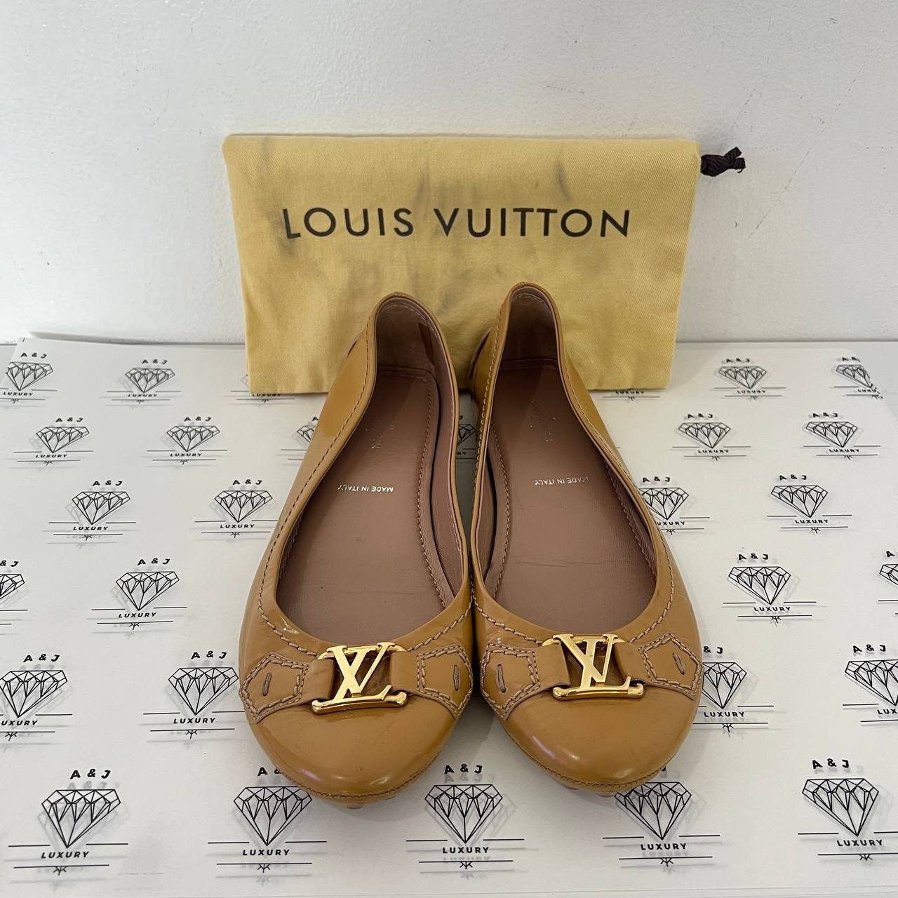 [PRE LOVED] Louis Vuitton Dreamy Rose Ballerina Flats in Beige Patent Leather GHW Size 36EU