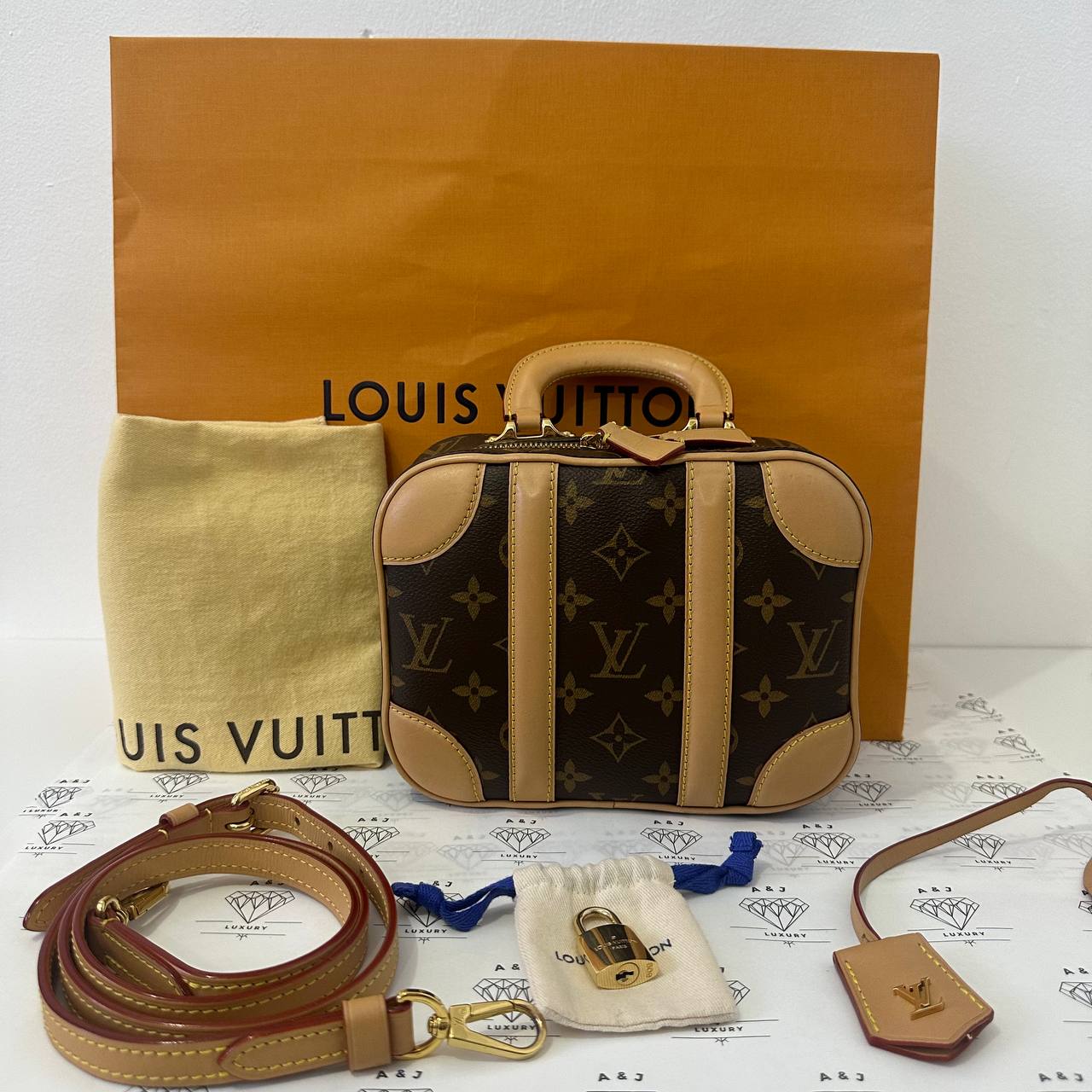 [PRE LOVED] Louis Vuitton Valisette in Monogram Canvass (FL5219)