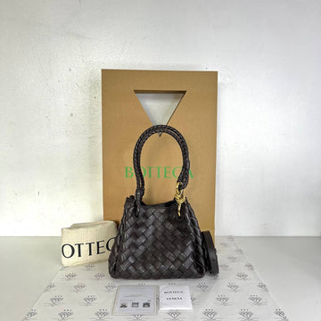 [PRE LOVED] Bottega Veneta Small Parachute in Fondant Intrecciato Leather GHW