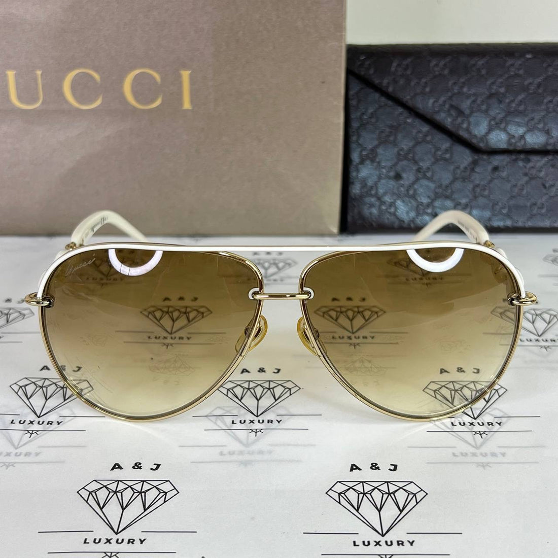 [PRE LOVED] Gucci Marina Chain Sunglasses in White