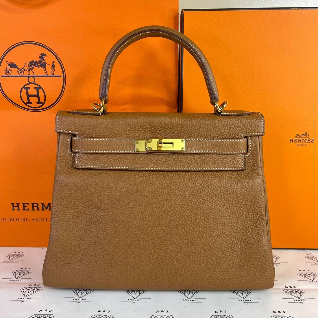 [PRE LOVED] Hermes Kelly 28 Retourne in Gold Togo Leather GHW (Stamp Z - 2021)