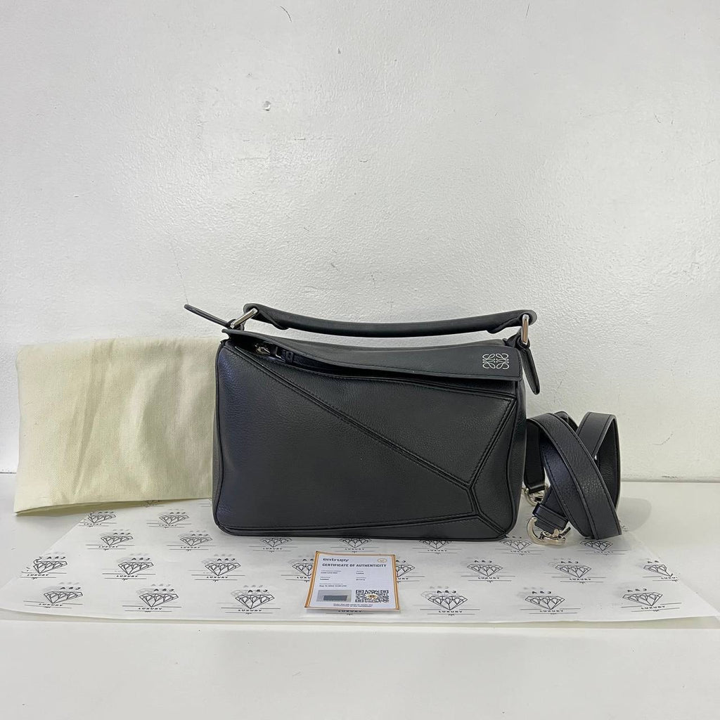 [PRE LOVED] Loewe Small Puzzle in Black Calfskin Leather SHW