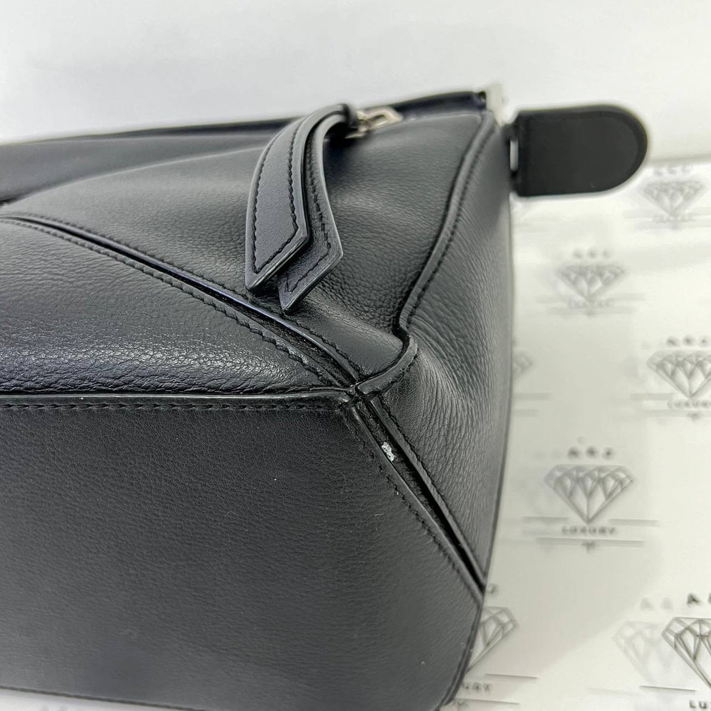 [PRE LOVED] Loewe Small Puzzle in Black Calfskin Leather SHW