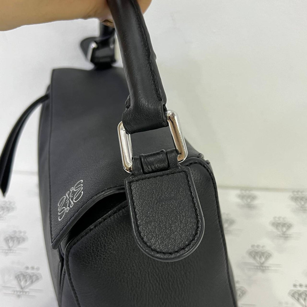 [PRE LOVED] Loewe Small Puzzle in Black Calfskin Leather SHW