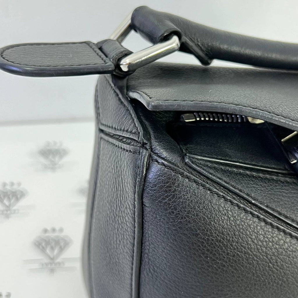 [PRE LOVED] Loewe Small Puzzle in Black Calfskin Leather SHW