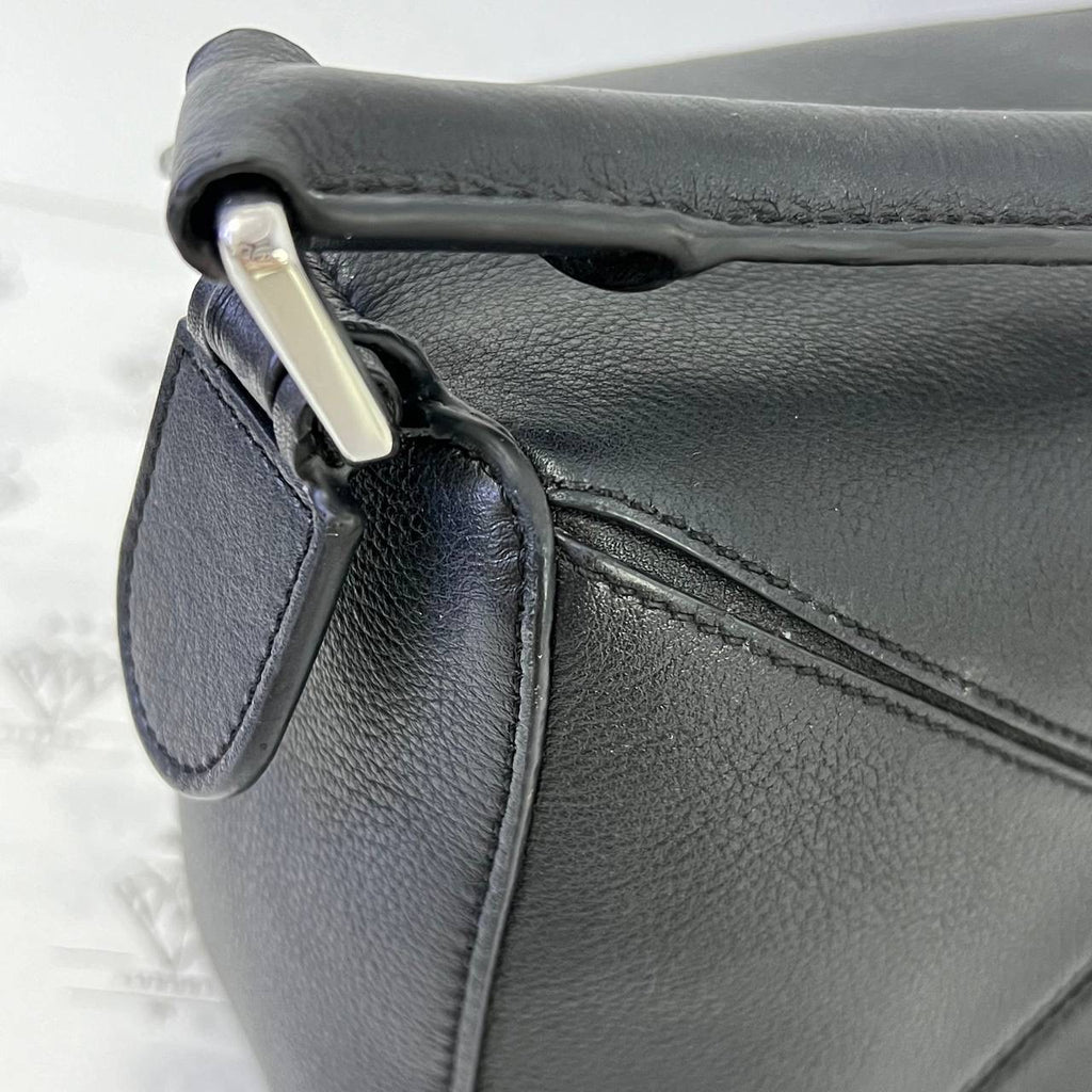 [PRE LOVED] Loewe Small Puzzle in Black Calfskin Leather SHW