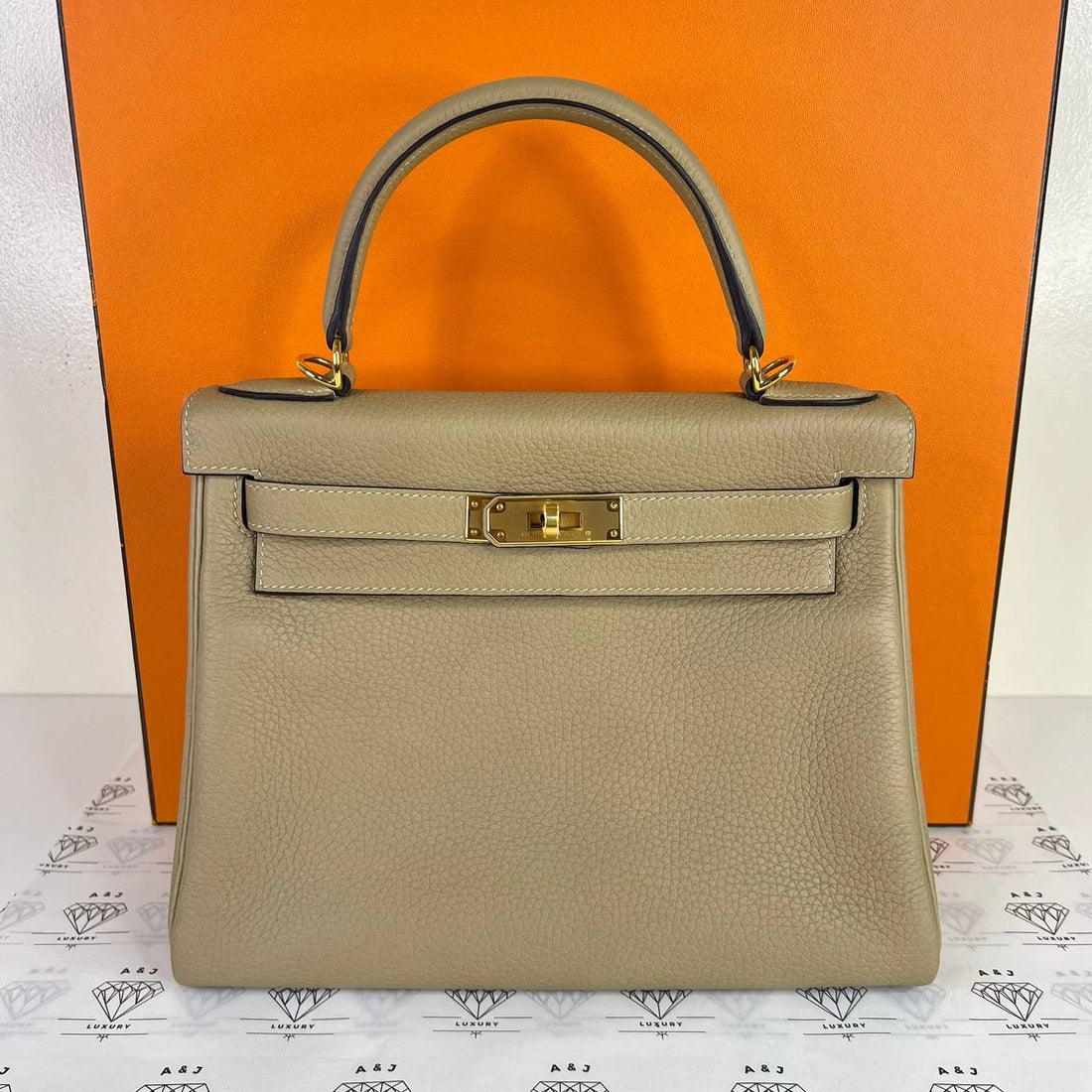 [PRE LOVED] Hermes Kelly 28 Retourne in Trench Togo Leather GHW (Stamp Z - 2021)