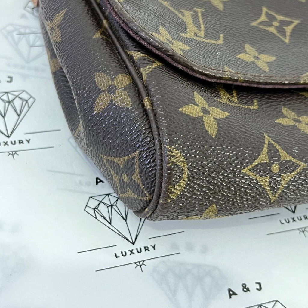 [PRE LOVED] Louis Vuitton Favorite MM in Monogram Canvass (DU2165)