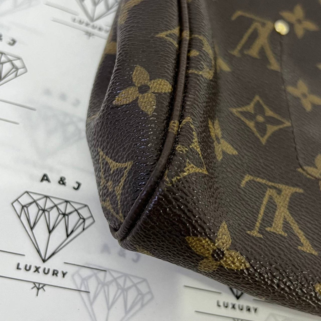 [PRE LOVED] Louis Vuitton Favorite MM in Monogram Canvass (DU2165)