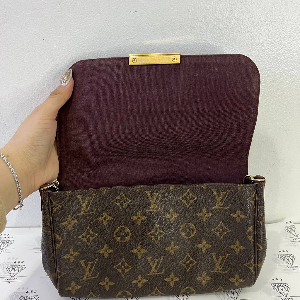 [PRE LOVED] Louis Vuitton Favorite MM in Monogram Canvass (DU2165)