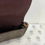 [PRE LOVED] Louis Vuitton Favorite MM in Monogram Canvass (DU2165)