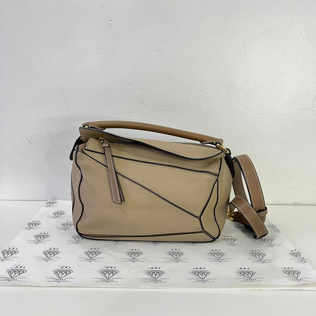 [PRE LOVED] Loewe Small Puzzle in Sand Grained Calfskin Leather GHW