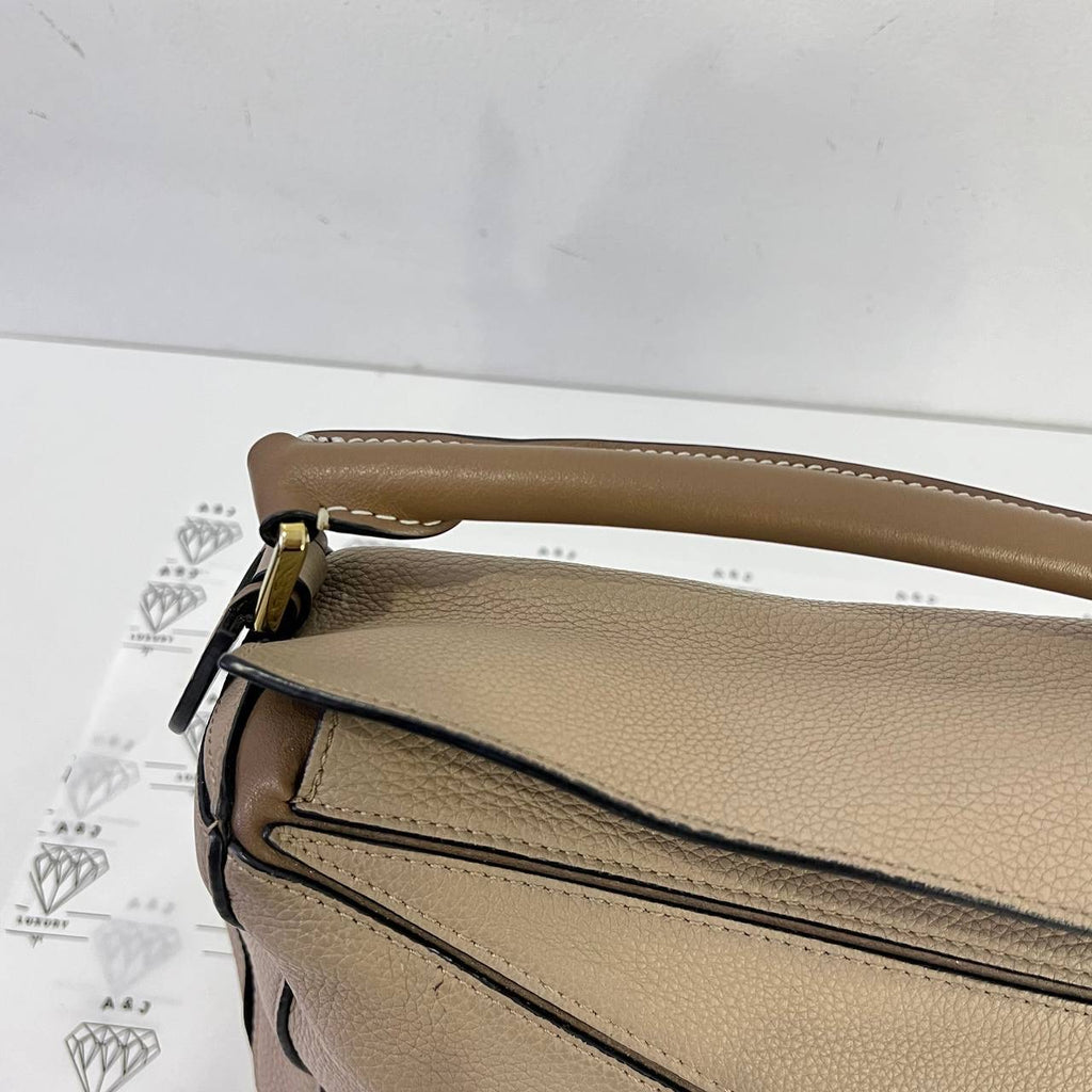 [PRE LOVED] Loewe Small Puzzle in Sand Grained Calfskin Leather GHW