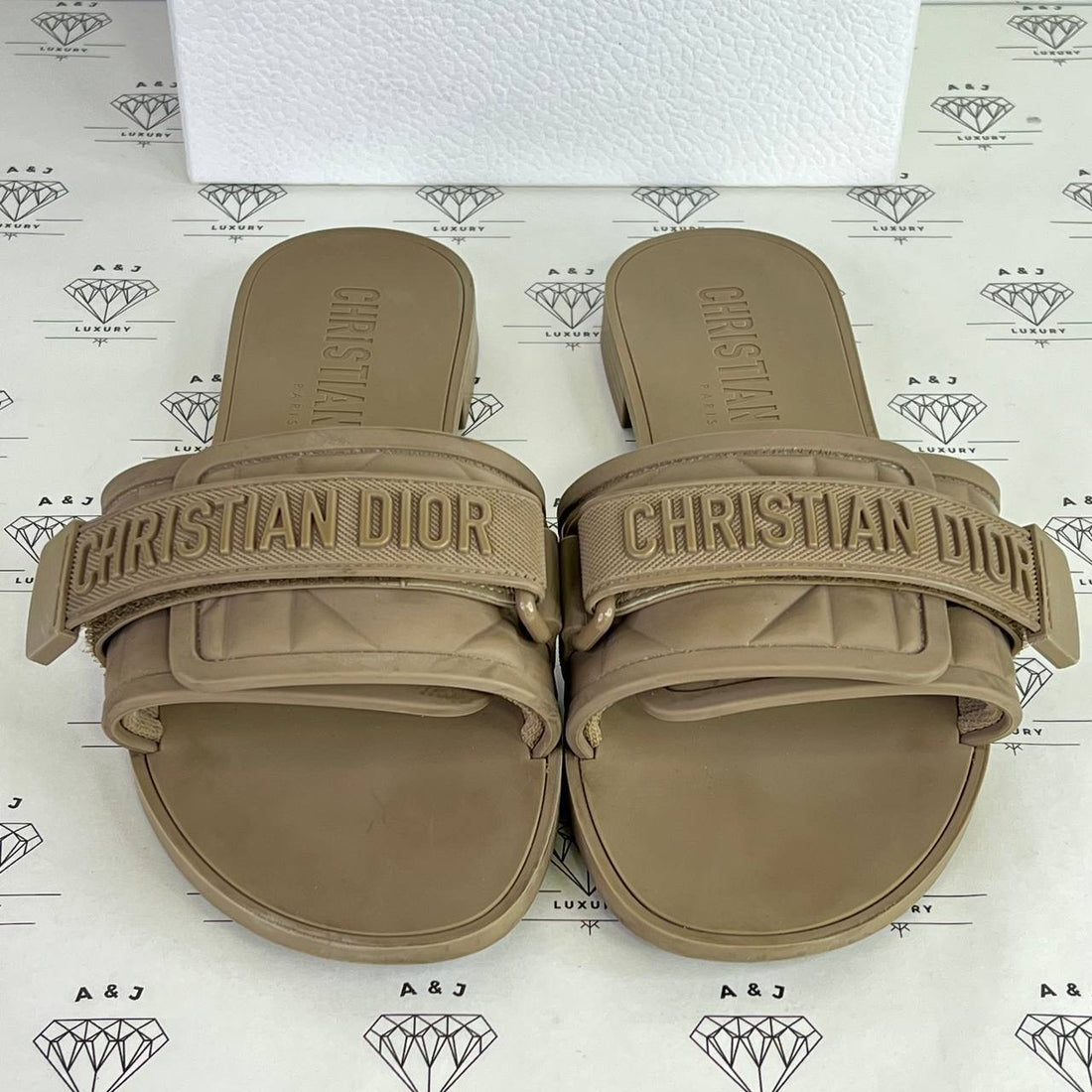[PRE LOVED] Christian Dior Diorevolution Rubber Slides in Brown Size 37EU