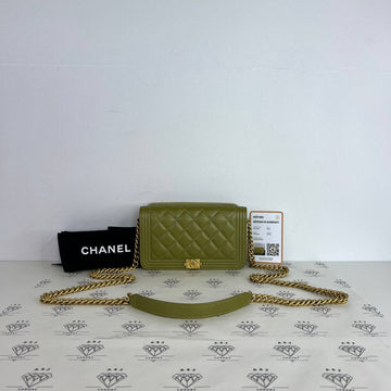 [PRE LOVED] Chanel Leboy Phone Holder in Green Caviar Leather GHW (microchipped)