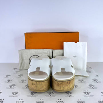 [PRE LOVED] Hermes Eze 30 Sandals in White Size 39EU