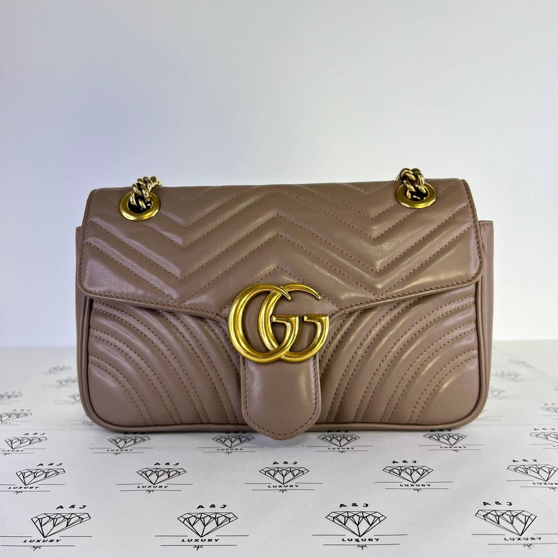 [PRE LOVED] Gucci Small Marmont Flap in Beige GHW