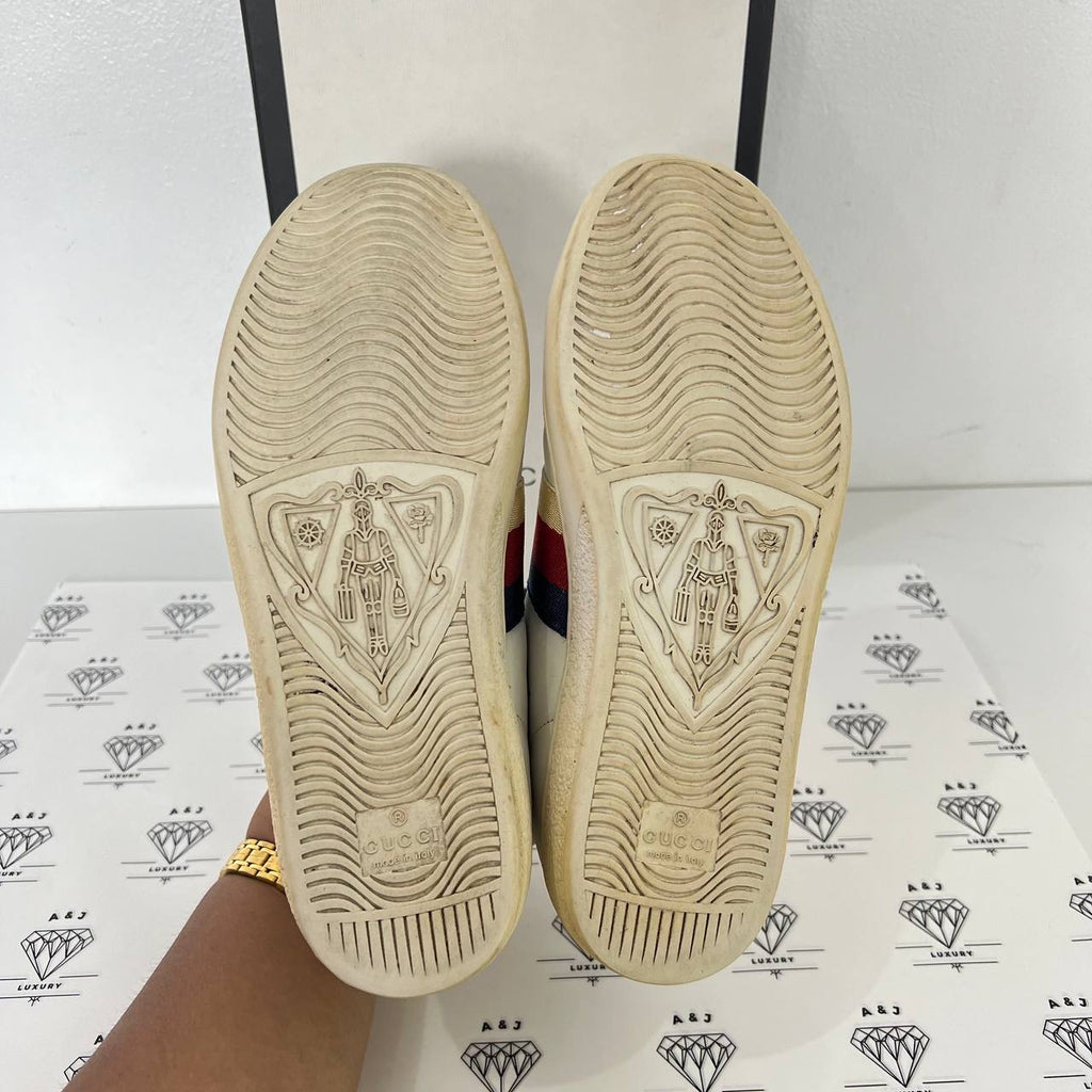 [PRE LOVED] Gucci Ace Sneakers Bees and Stars in Size 37EU