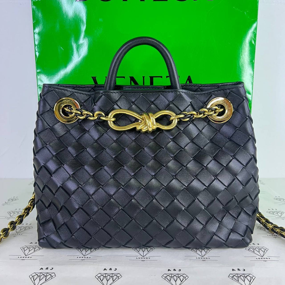 [PRE LOVED] Bottega Veneta Small Andiamo Chain in Black Intrecciato Leather GHW
