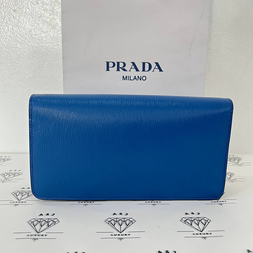 [PRE LOVED] Prada 1BP021 Wallet on Chain in Cobalto Vitello Move Leather GHW