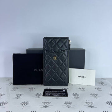 [PRE LOVED] Chanel Long Flat Phone Holder in Black Caviar Leather GHW (Series 31)