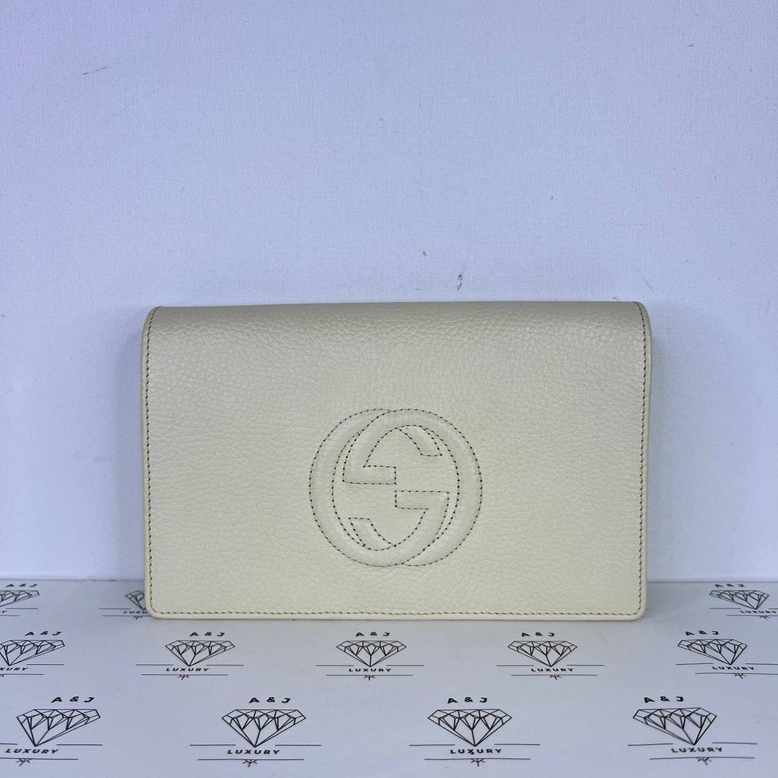 [PRE LOVED] Gucci Soho Wallet on Chain in Ivory SHW