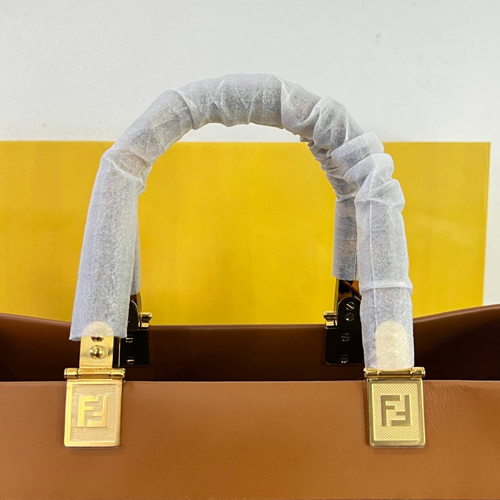 [BRAND NEW] Fendi Sunshine Tote in Brown Calfskin Leather