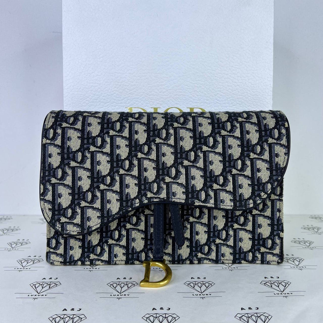 [PRE LOVED] Christian Dior Saddle Wallet on Chain in Blue Oblique (2022)