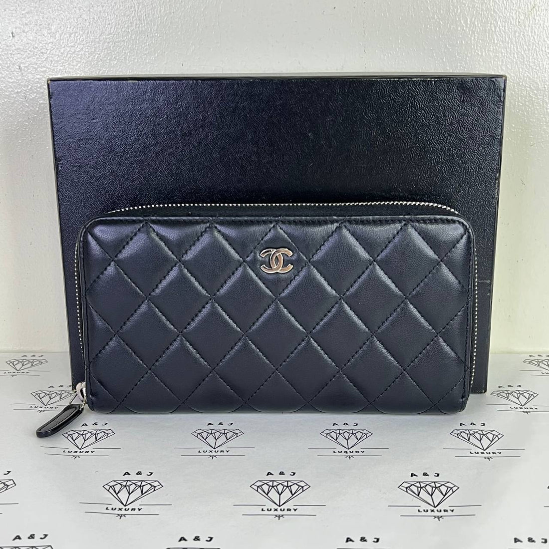 [PRE LOVED] Chanel Zippy Long Wallet in Black Lambskin Leather SHW (Series 16)