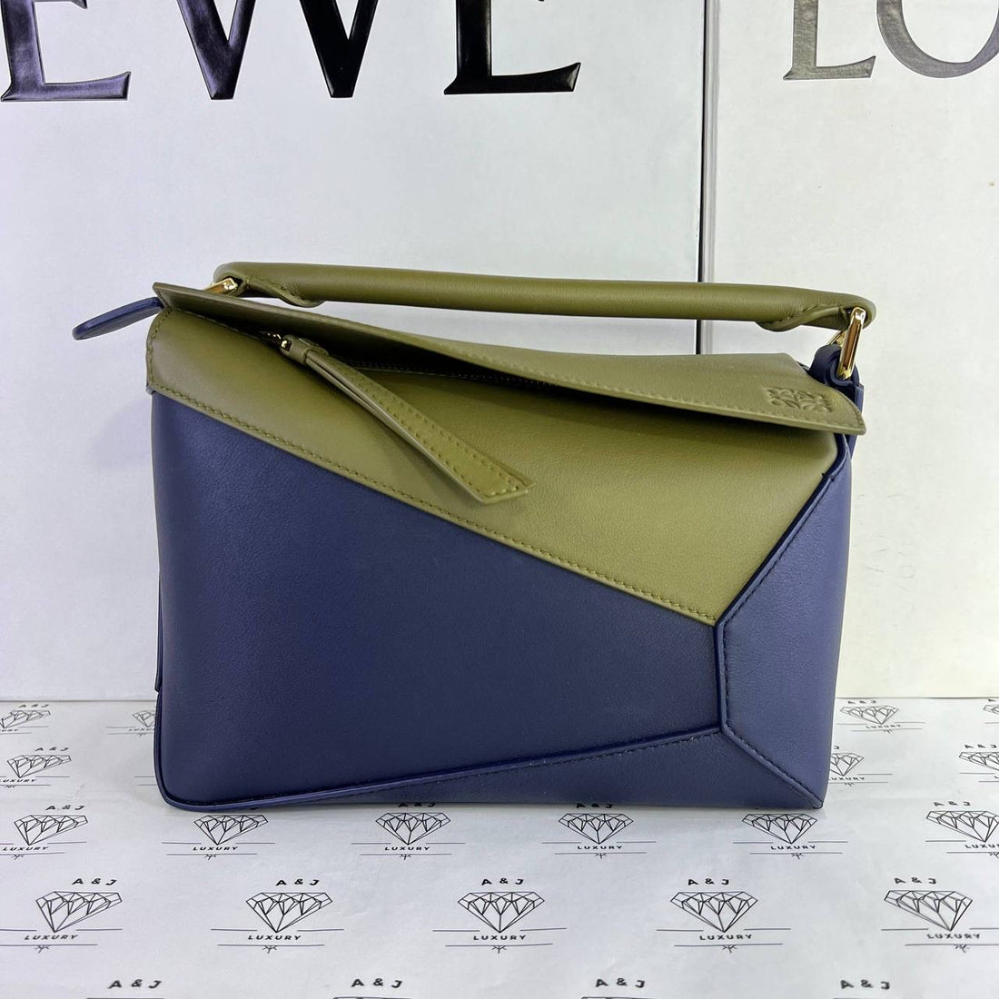 [PRE LOVED] Loewe Small Puzzle Edge Bicolor in Olive/Blue Calfskin Leather GHW (2024)