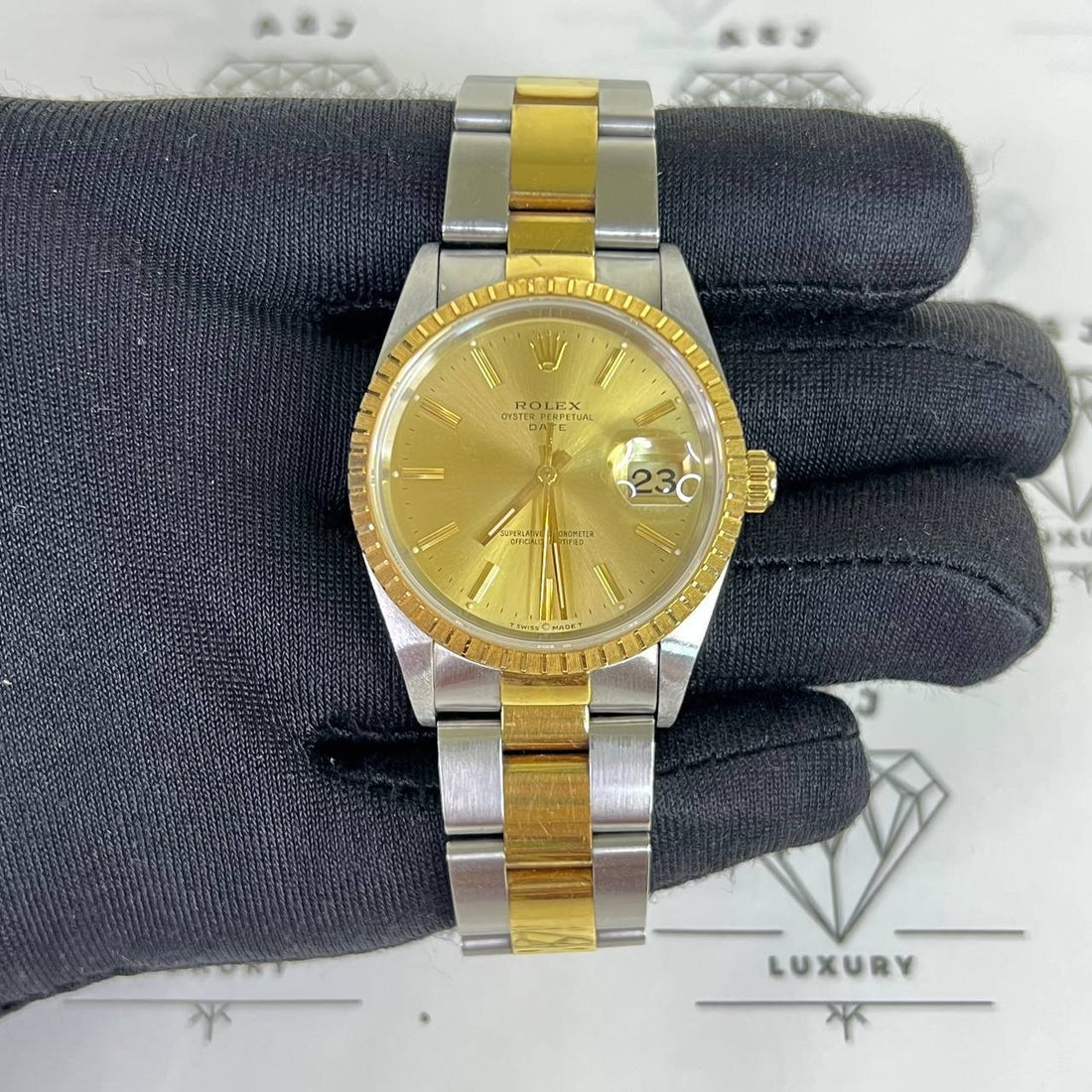 [PRE LOVED] Rolex Oyster Perpetual Date 34MM Two-Toned Ref. 15233 (1994)