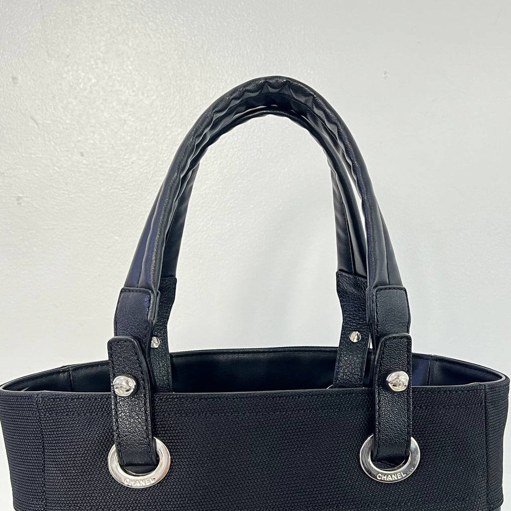 [PRE LOVED] Chanel Biarritz PM in Black Lambskin Leather SHW (Series 12)