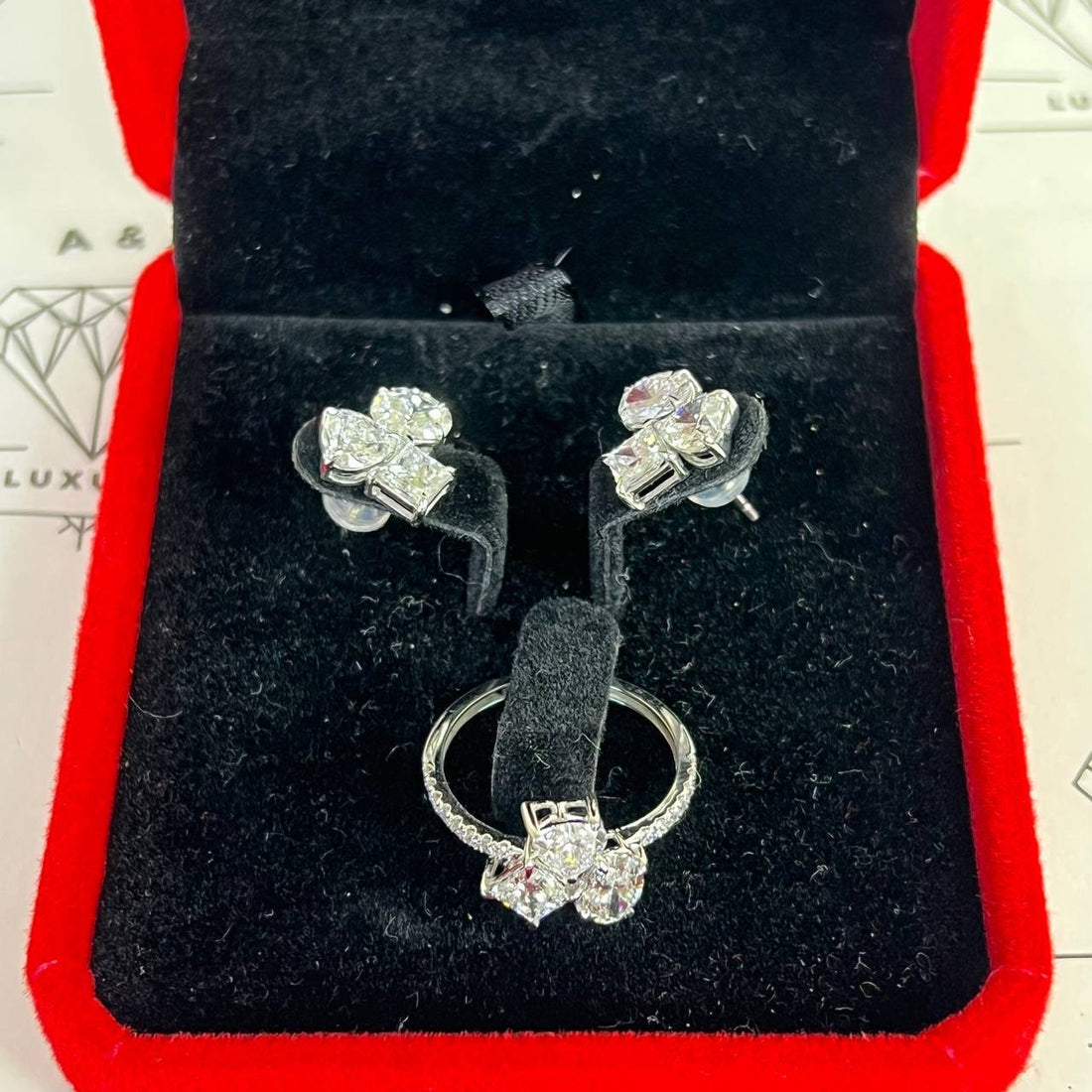 [BRAND NEW] Earring & Ring Set 18K WG 1.5CT each