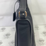 [PRE LOVED] Prada Re-Edition 2005 in Black Nylon SHW